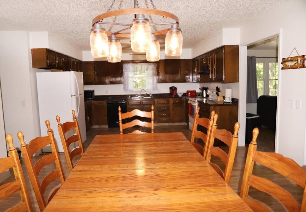 3 Bedroom Vacation Home Next To Silver Dollar City Branson Extérieur photo